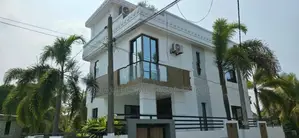 Modern 4-Storey Luxury Residence with Lift – Dehiwala