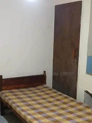 Room for rent in moratuwa- Girl Only