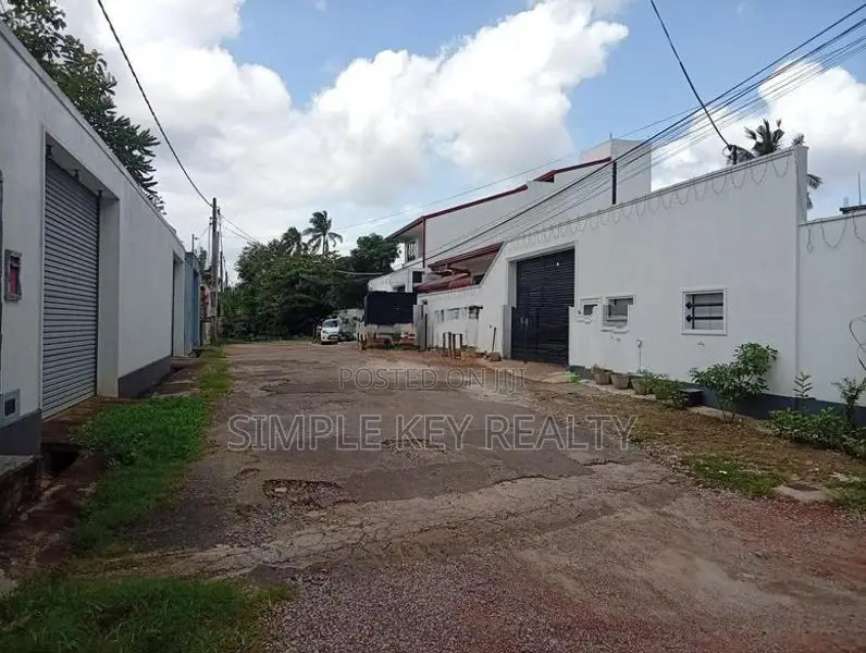 Kottawa 7.8 perched valuable land for sale