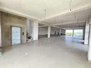 Newly Built Commercial Building For Rent in Athurugiriya