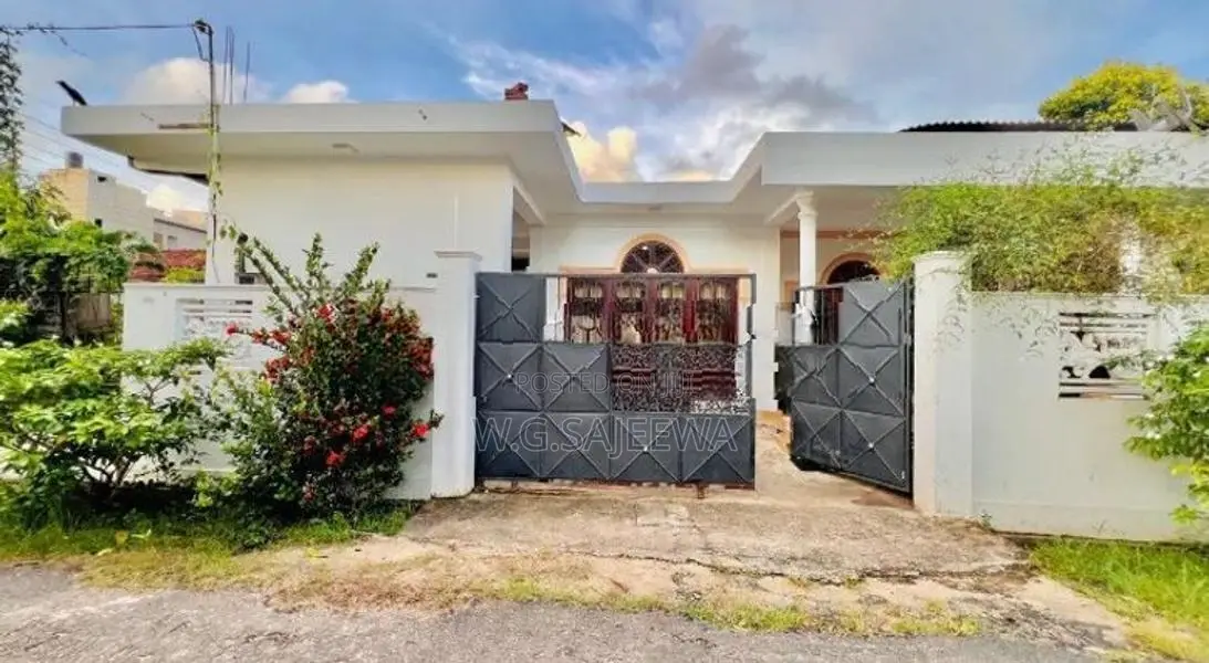Complete house sale in Negombo