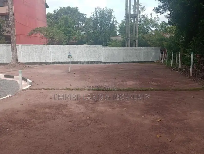 Super Luxury Land for Sale in Piliyandala Batakeththara