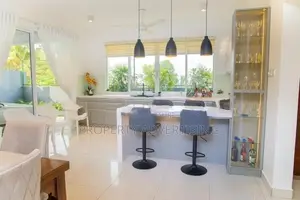 Luxurious 5 BR Battaramulla House For Sale