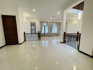 BRAND NEW LUXURY HOUSE FOR SALE IN TALAWATHUGODA