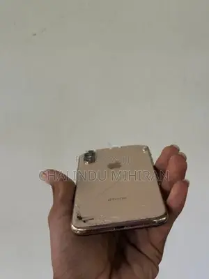 Apple iPhone XS 64GB (Used)