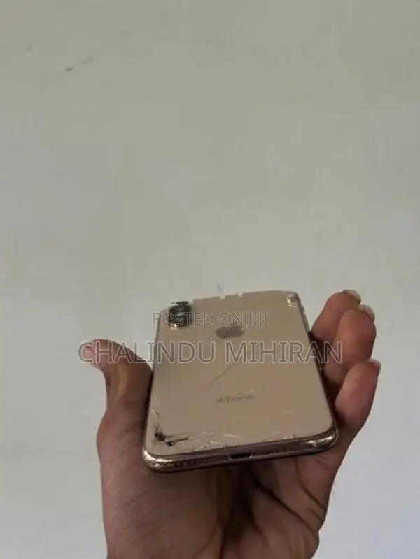 Apple iPhone XS 64GB (Used)