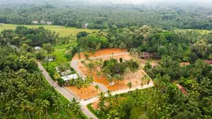 Land - Veyangoda