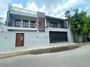 BRAND NEW LUXURY HOUSE FOR SALE IN TALAWATHUGODA