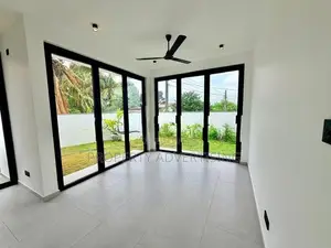 Battaramulla Thalahena 5 BR Luxury House For Sale