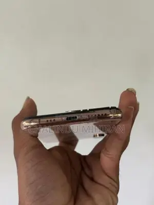 Apple iPhone XS 64GB (Used)