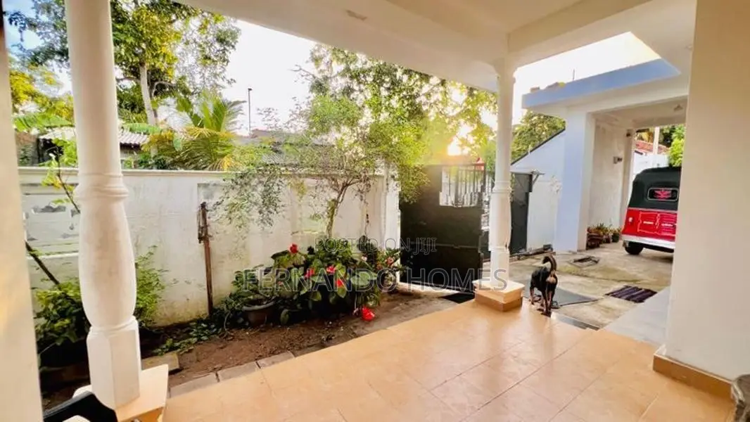 Three Bed Rooms Good House For Sale In Negombo