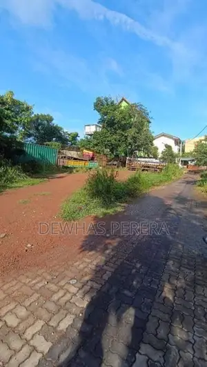 super vip land for sale Lumbini mawatta Kandy road kiribathgoda