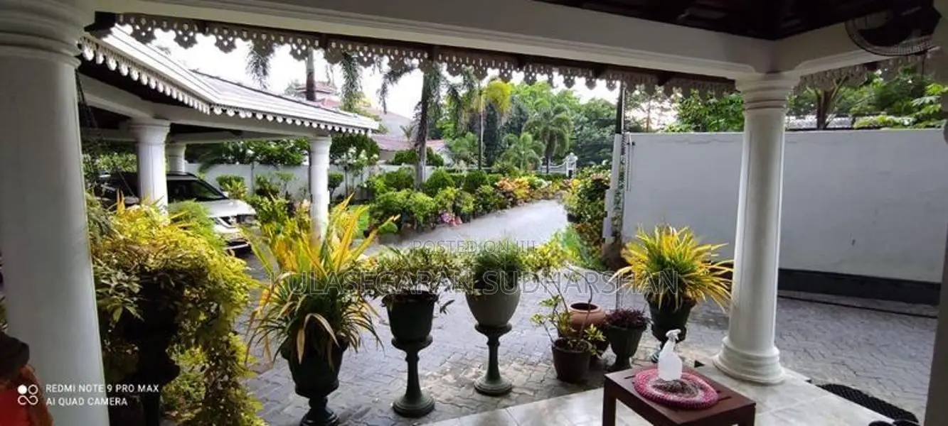 Commercial Land for Sale in Negombo ( With a Large House )