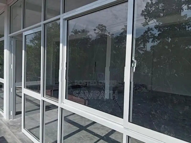 New Building for Rent in Padukka