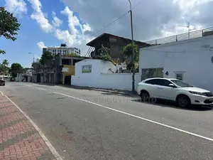 House For Rent Off Maradana Road Colombo 10 [ 2226C ]