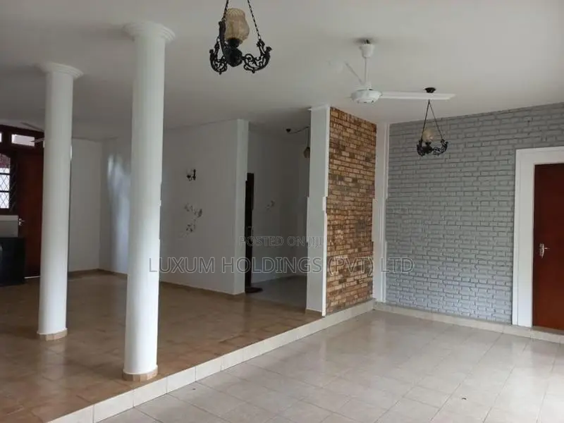 House For Rent Off The Parliament Battaramulla [ 2120C ]