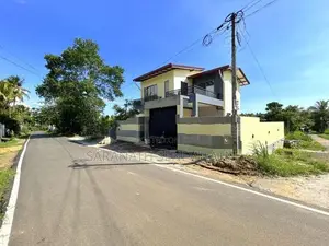 Brand-New Luxury 2 Storied House in Beruketiya Homagama