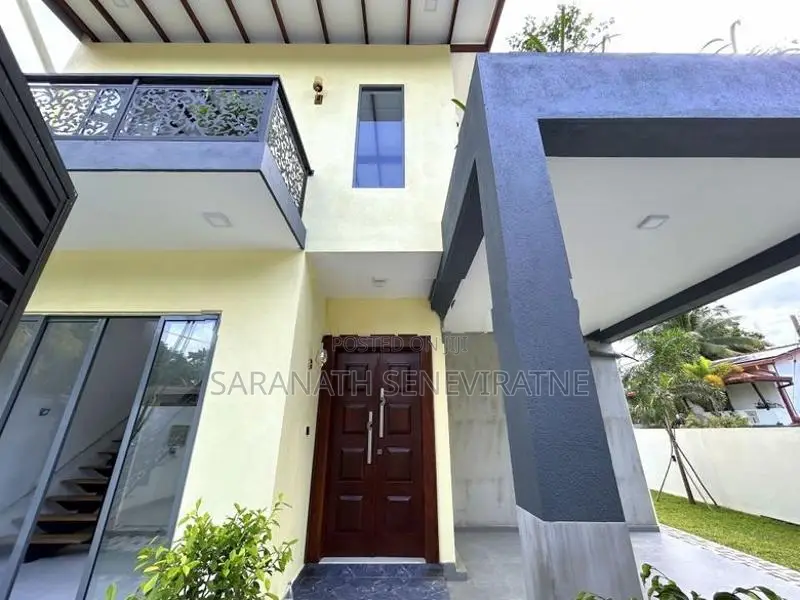 Brand-New Luxury 2 Storied House in Beruketiya Homagama