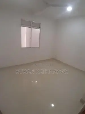 Upstairs House for Rent in Raththanapitiya