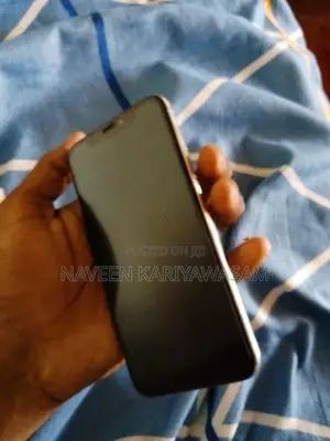 Apple iPhone XS (Used)