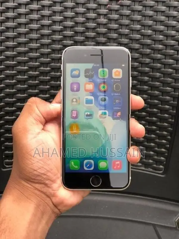 Apple iPhone SE 3 Starlight 128GB (Used)