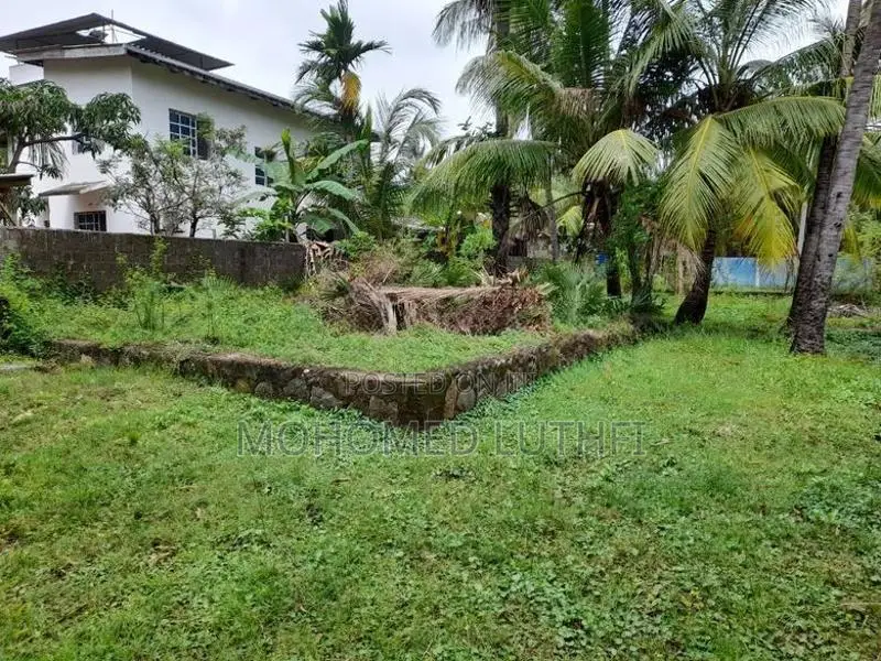 Land for Sale - 8.6 Perches Trincomalee