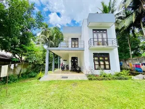 Spacious 20 Perch 2-Storey House for Sale in Moratuwahena Road