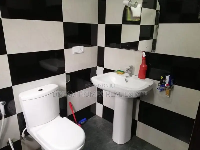 Spacious 20 Perch 2-Storey House for Sale in Moratuwahena Road