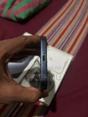 Apple iPhone 15 Pro Max 256GB (Used)