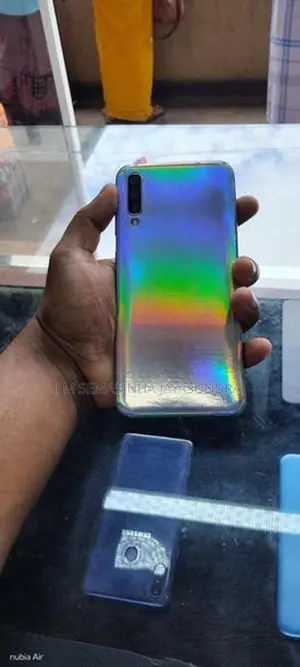 Samsung Galaxy A50 4GB 64GB (Used)