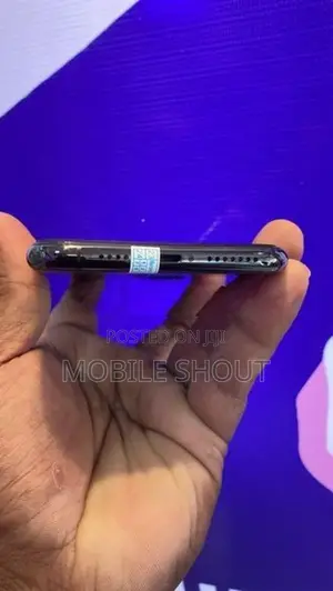 Apple iPhone 11 Pro Max (Used)
