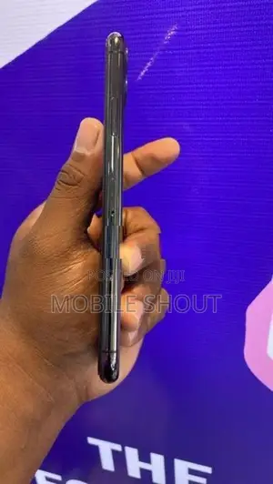 Apple iPhone 11 Pro Max (Used)