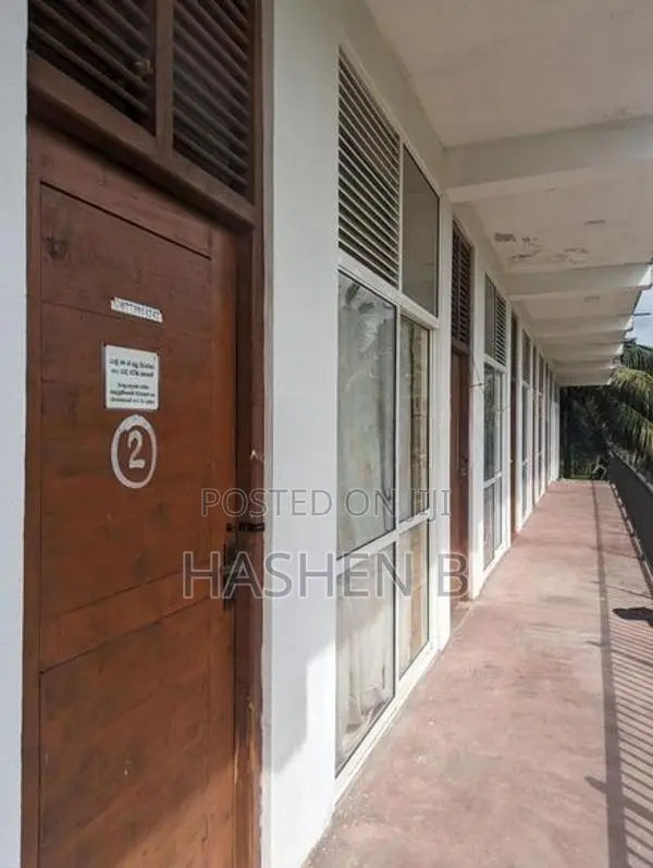 Building for Sale Padukka