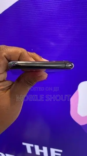 Apple iPhone 11 Pro Max (Used)