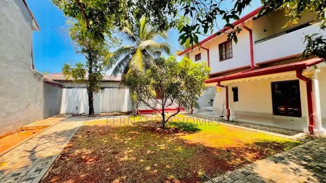 Close To Negombo Town 3 Story 6 BR Furnished House For Sale In