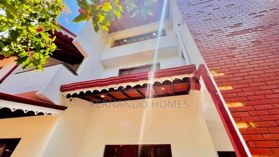 Close To Negombo Town 3 Story 6 BR Furnished House For Sale In