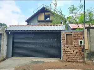 (AFA202) Luxury Villa Type Modern House For Sale In Pilliyandala