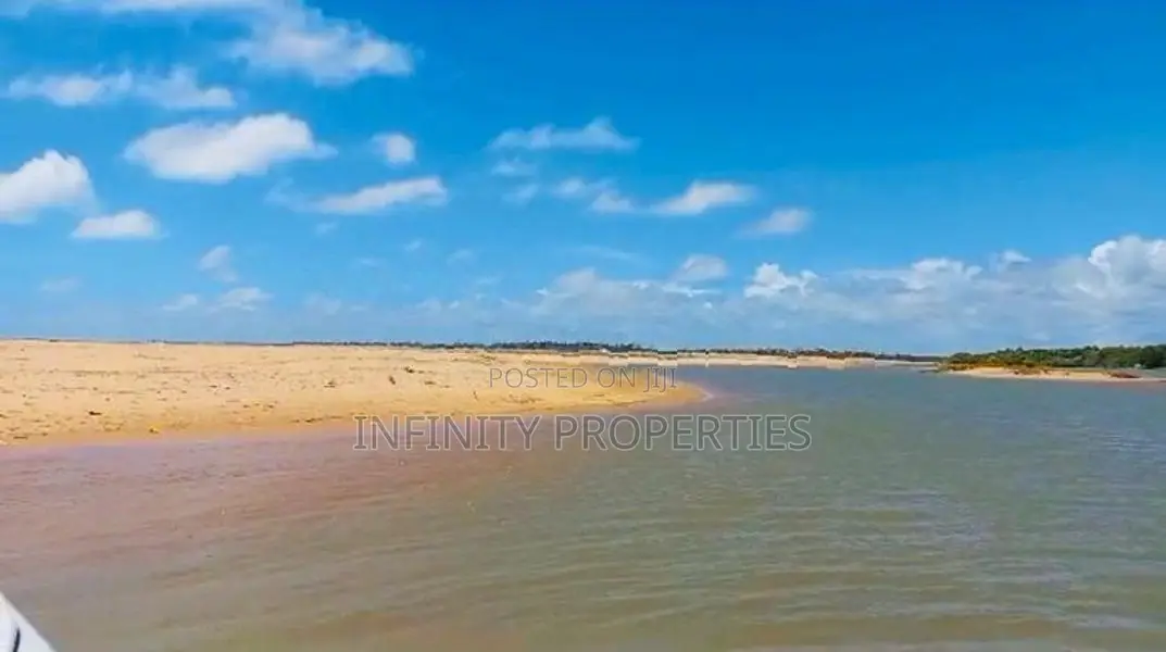 (AFA203) Water Front 23.5 Acre Land Sale At Chilaw