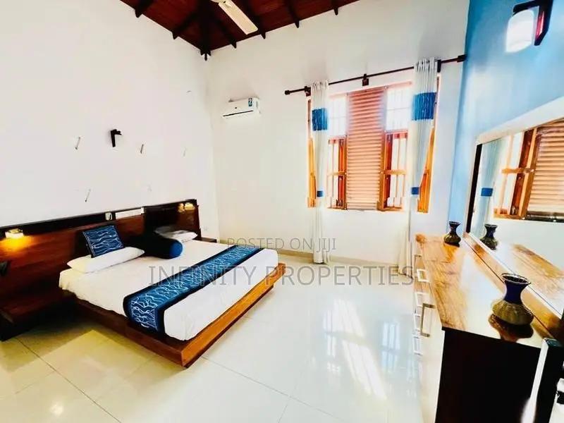 (AFA200) House for Sale in Hokandara Road Thalawathugoda
