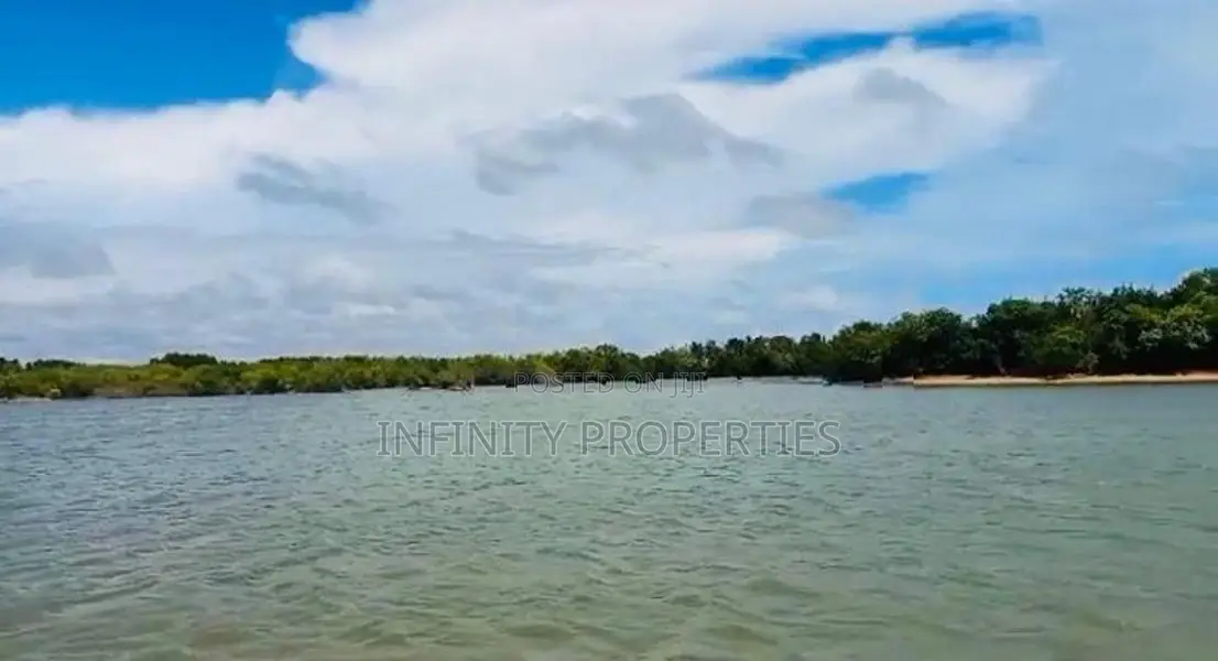 (AFA203) Water Front 23.5 Acre Land Sale At Chilaw