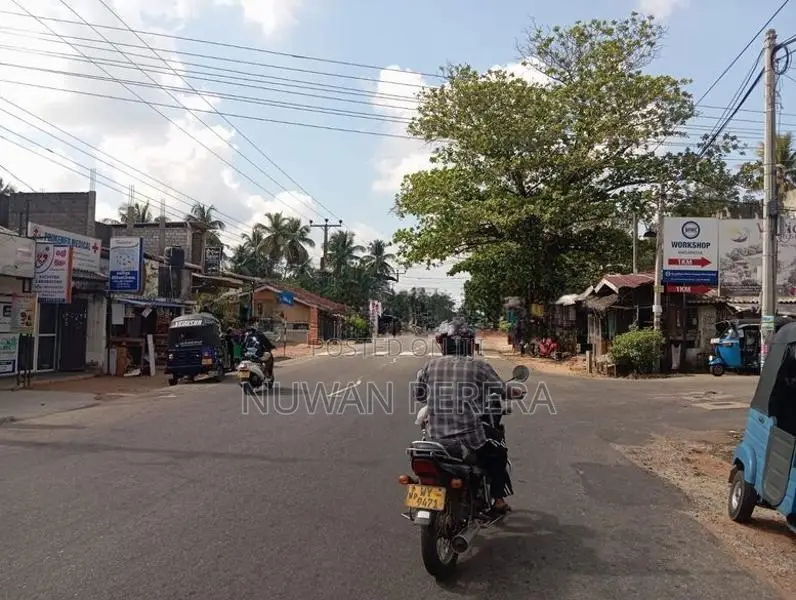 Katubedda University Close Land for Sale .