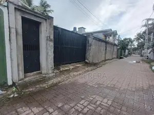 Katubedda University Close Land for Sale .