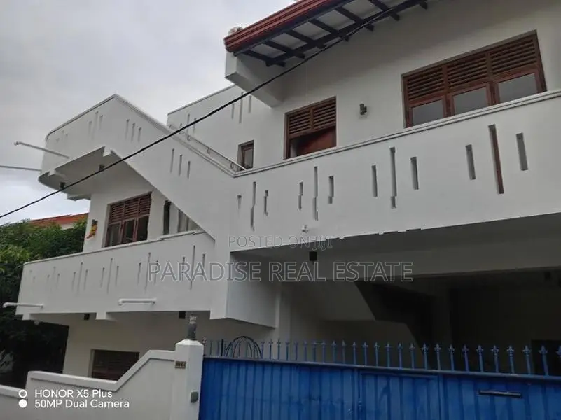 1 St Floor House for Rent in Nugegoda