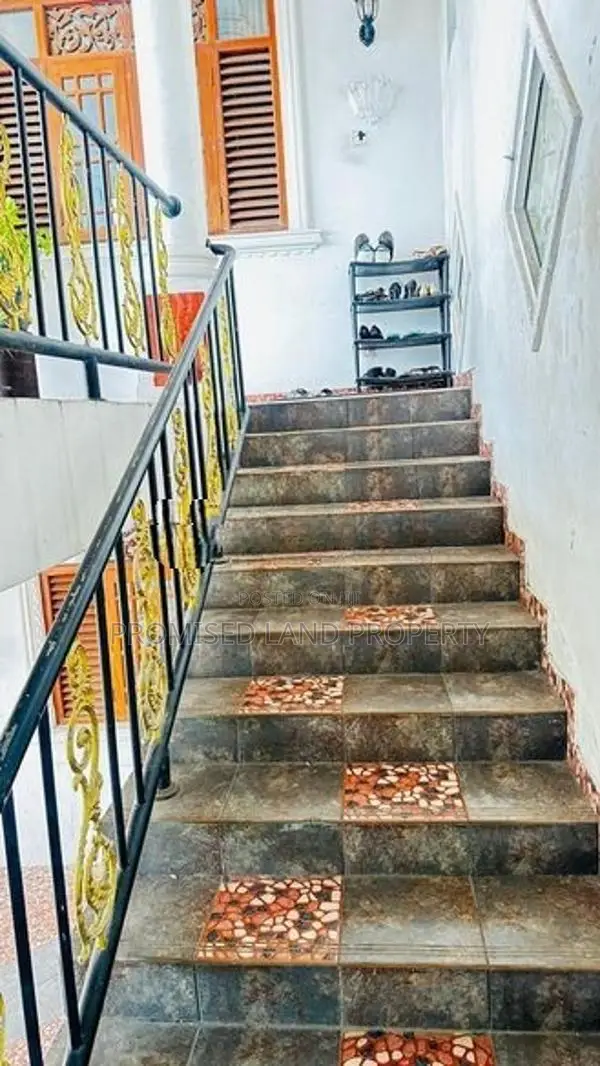 Katubedda Juction House for Sale