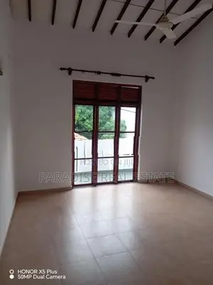 1 St Floor House for Rent in Nugegoda
