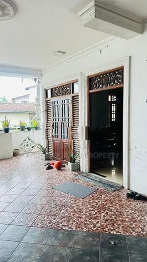 Katubedda Juction House for Sale