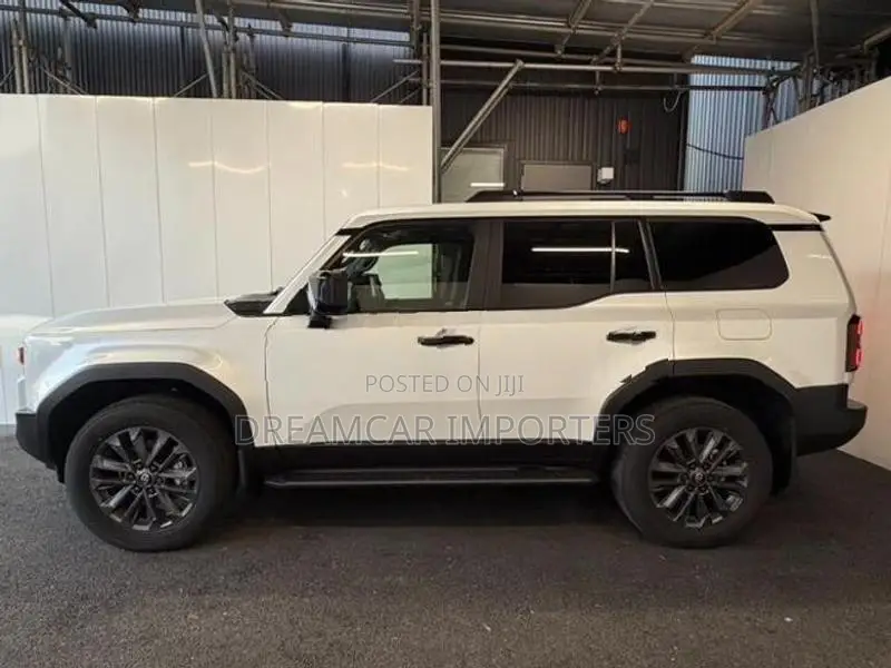 Toyota Land Cruiser Prado 250 ZX Diesel 2025