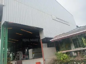 Homagama : 91P (12,000 SQFT) Prime Industrial Factory for Sale