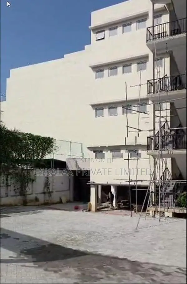 4 Storey Office Building for Rent Maharagama - Ec168