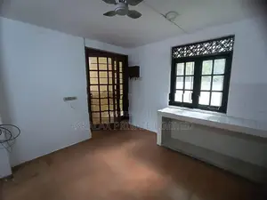 3 Storey Building for Rent in Colombo 4 - EC172